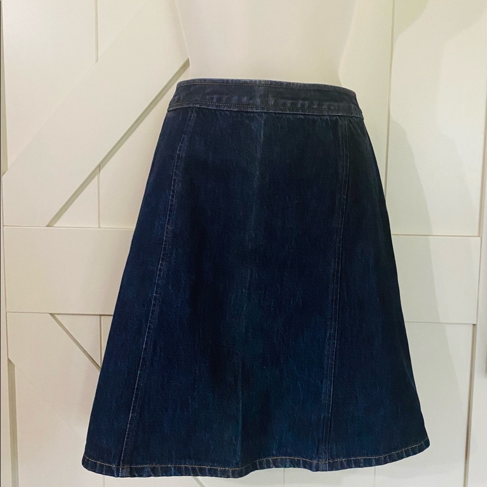 NWOT The Limited blue Jean skirt, size 14.